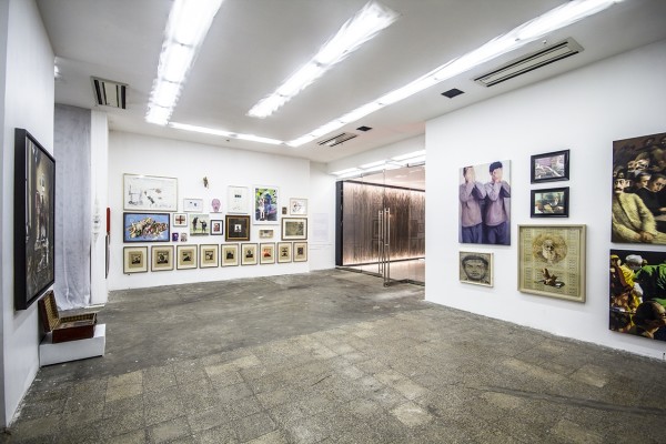 1393 2015 The Hamidreza Pejman Collection Dastanoutside Installation View Lowres 13